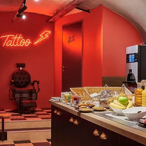 Ibis Styles Gare De L'est Magenta Parigi